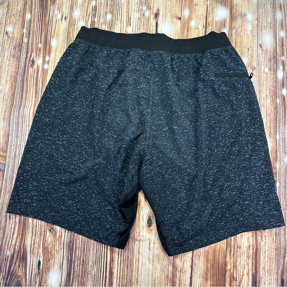 Lululemon Athletica Men's Black Shorts Unlined  Size Large - Picture 3 of 14